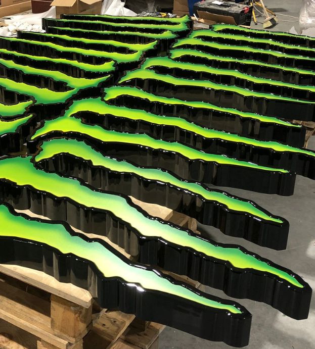 Logo podświetlane symbol marki